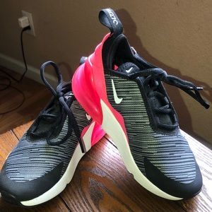 Girl Nikes size 13c